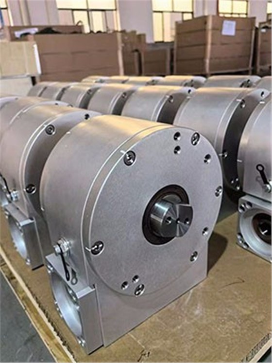 半导体专用减速机,蜗轮减速机,蜗杆减速机,减速机厂家,芯片设备专用减速机,翻转机构减速机,定制款减速机1.jpg 半导体专用减速机,蜗轮减速机,蜗杆减速机,减速机厂家,芯片设备专用减速机,翻转机构减速机,定制款减速机1.jpg