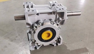 蜗轮蜗杆减速机SJMRV050双轴输入版图纸